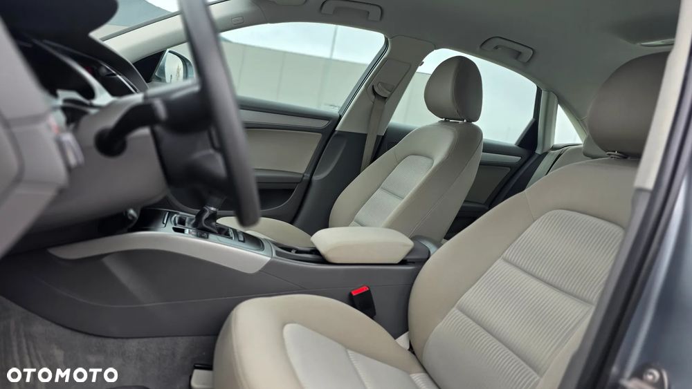 Audi A4 Limousine - 9