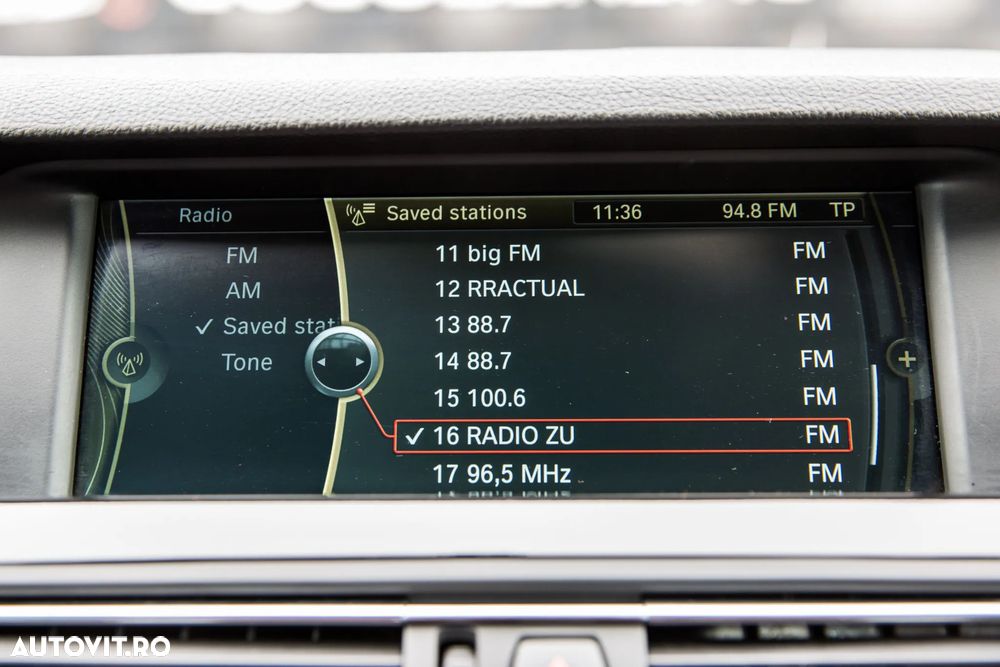 BMW Seria 5 525d xDrive - 34