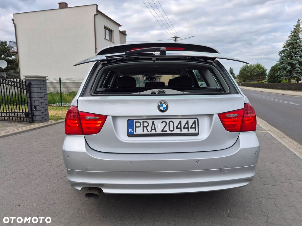 BMW Seria 3 318d - 10