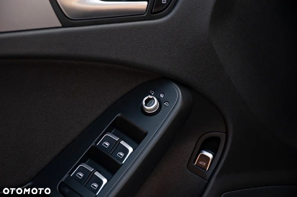 Audi A4 Limousine 1.8 TFSI S line Sportpaket - 36