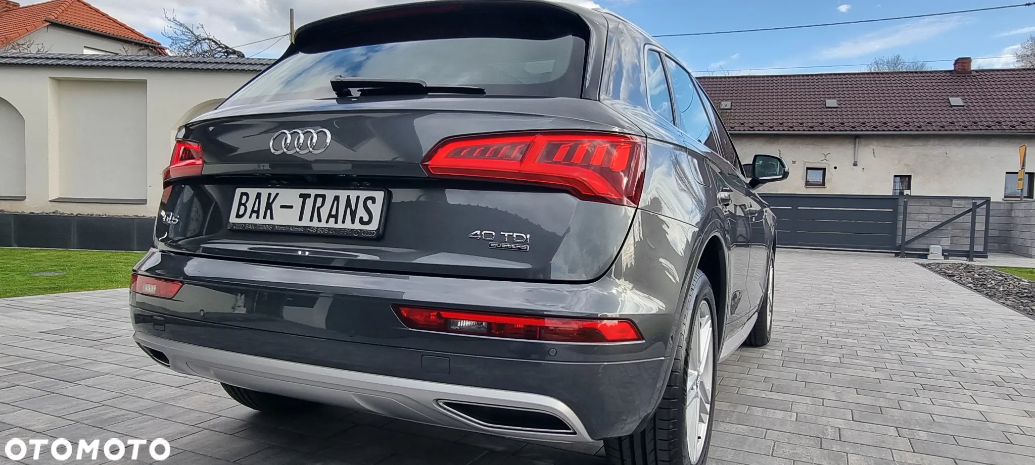 Audi Q5 40 TDI quattro S tronic S line - 24