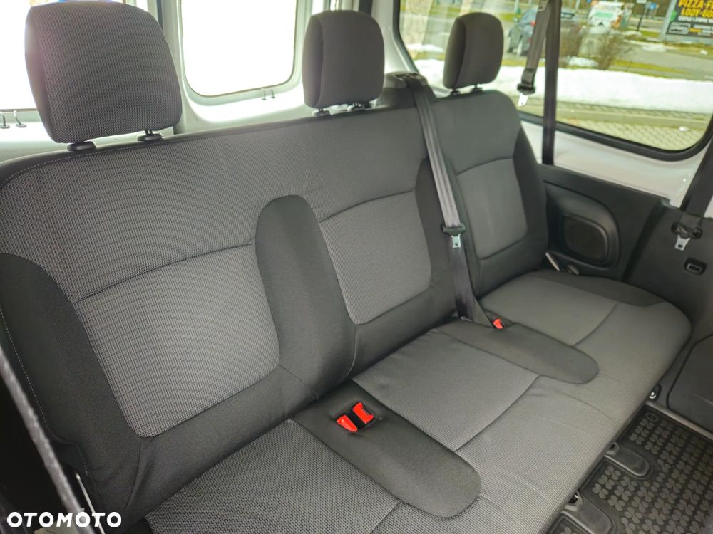 Renault Trafic 2.0 dCi EDC - 9