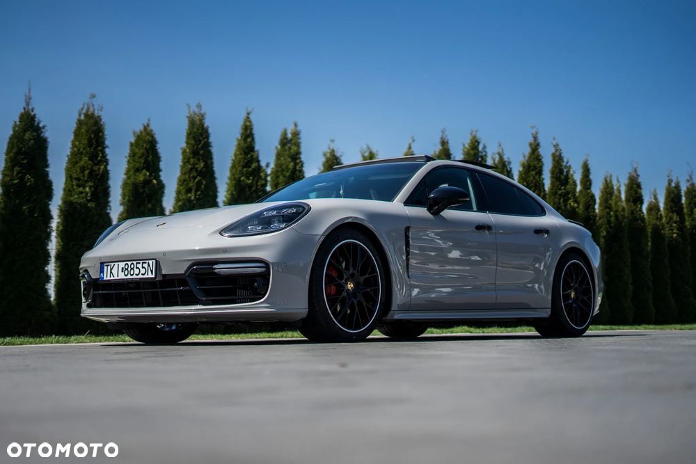 Porsche Panamera - 8