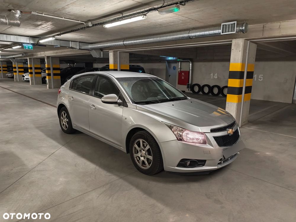 Chevrolet Cruze - 1
