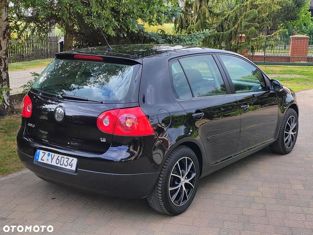 Volkswagen Golf 1.6 Trendline - 34