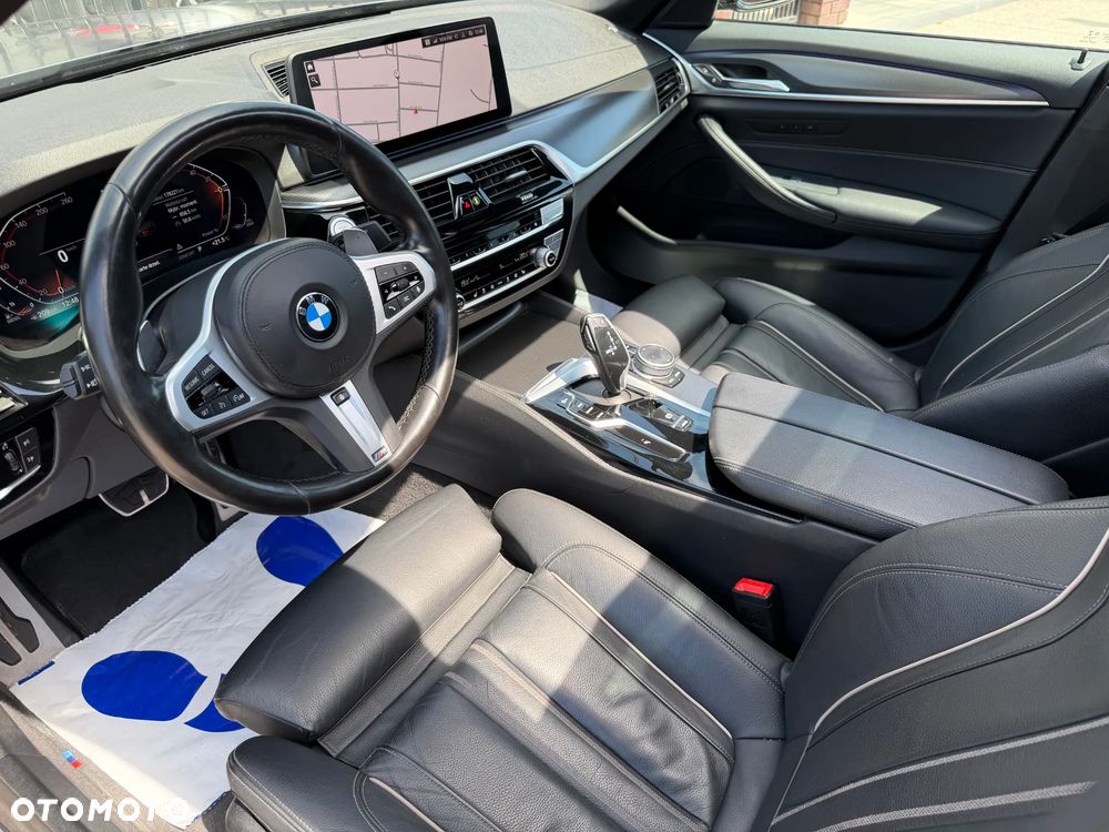 BMW Seria 5 520d xDrive MHEV M Sport sport - 9