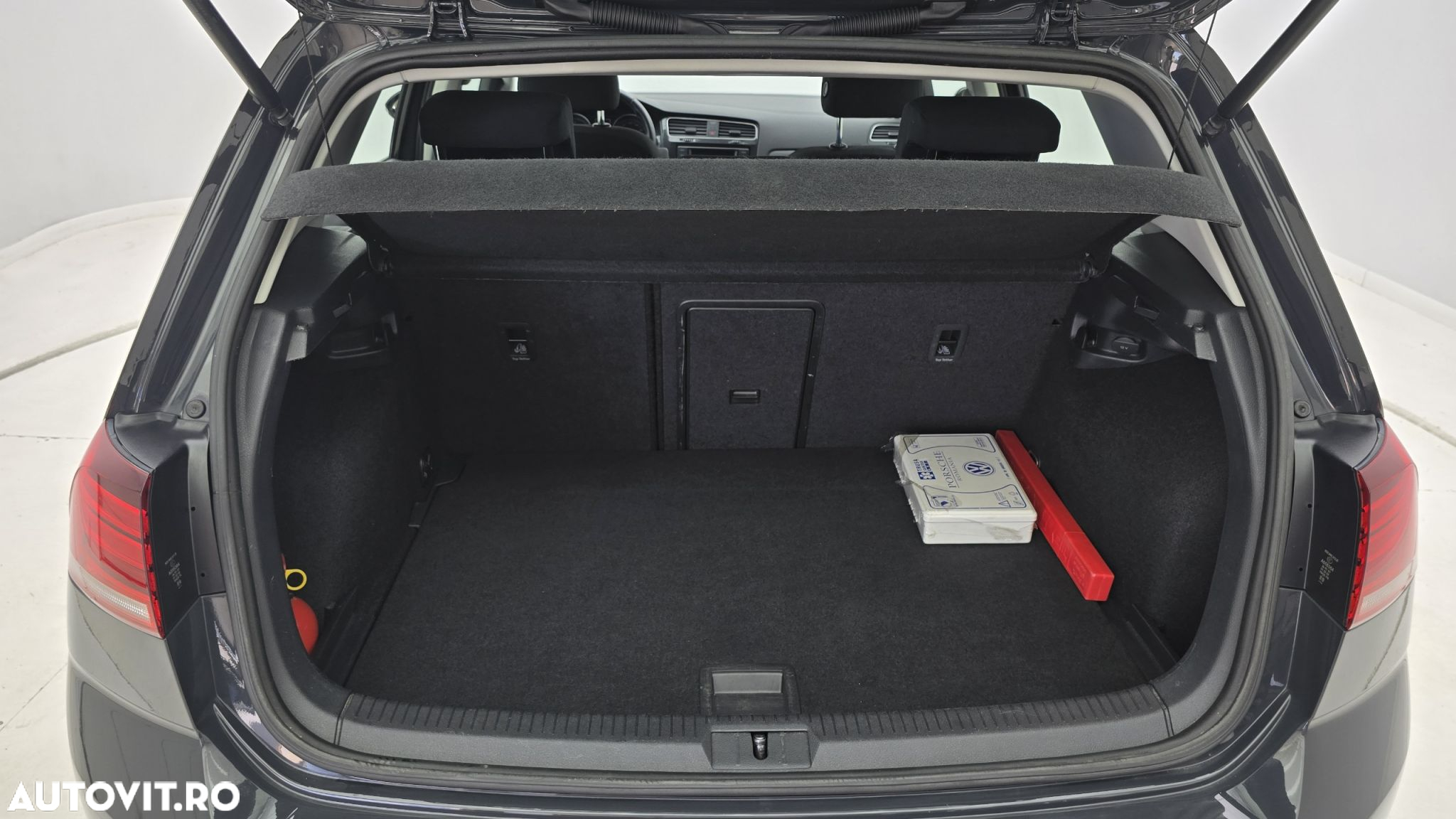 Volkswagen Golf 1.6 TDI Comfortline - 25