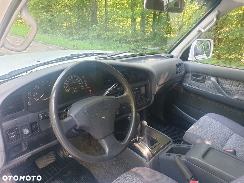 Toyota Land Cruiser - 8