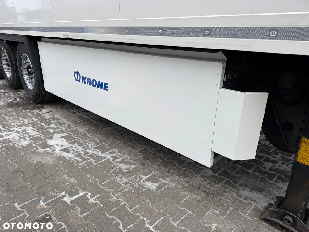 Krone Chłodnia ,Doppelstock , Carrier Vector 1550 - 22