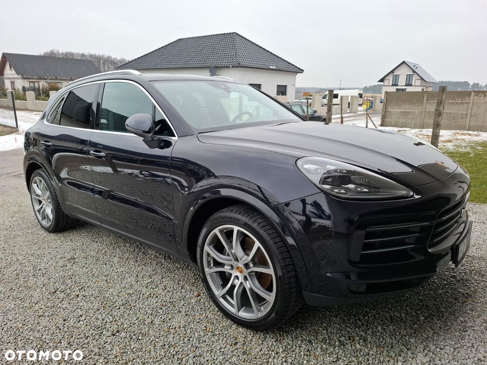 Porsche Cayenne - 1