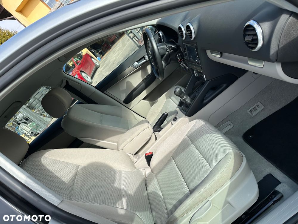 Audi A3 Sportback 1.6 TDI Ambiente - 26