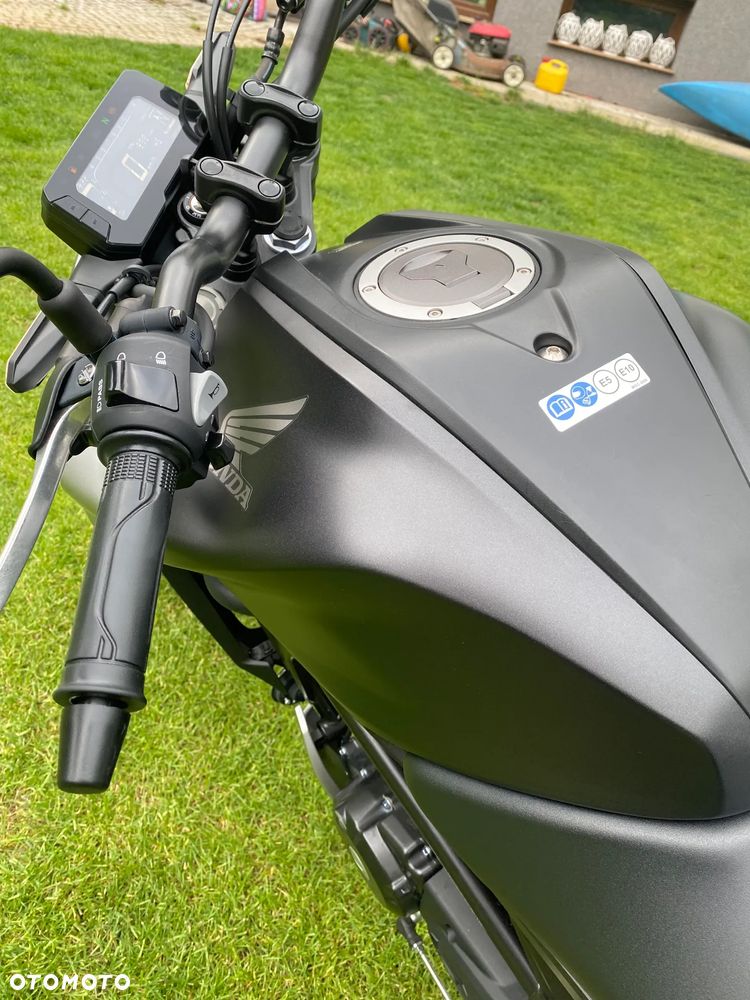Honda CB - 9