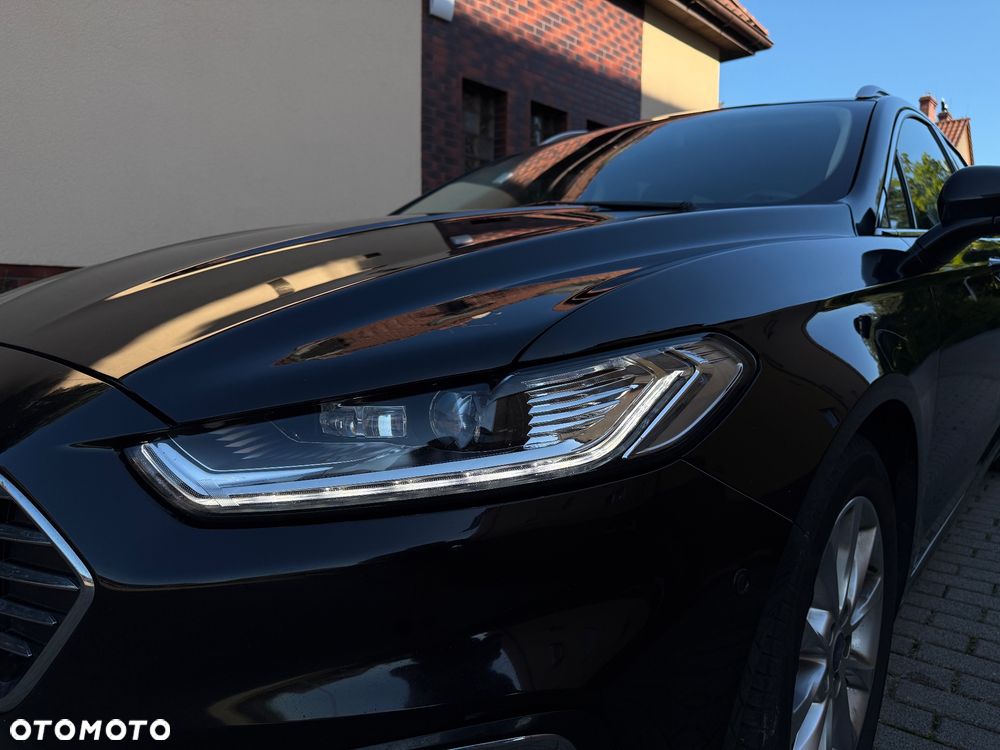 Ford Mondeo 2.0 EcoBlue Titanium - 28