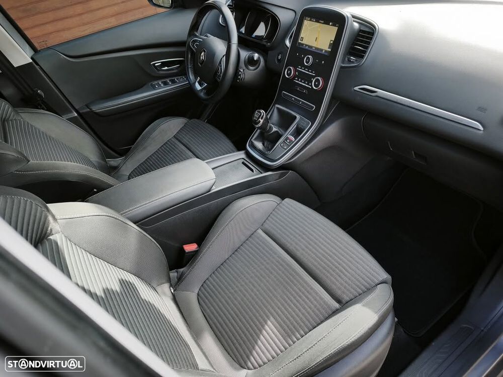 Renault Scénic 1.2 TCE Sport SS - 18