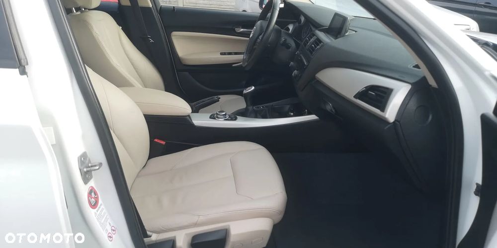 BMW Seria 1 116i Sport Line - 12