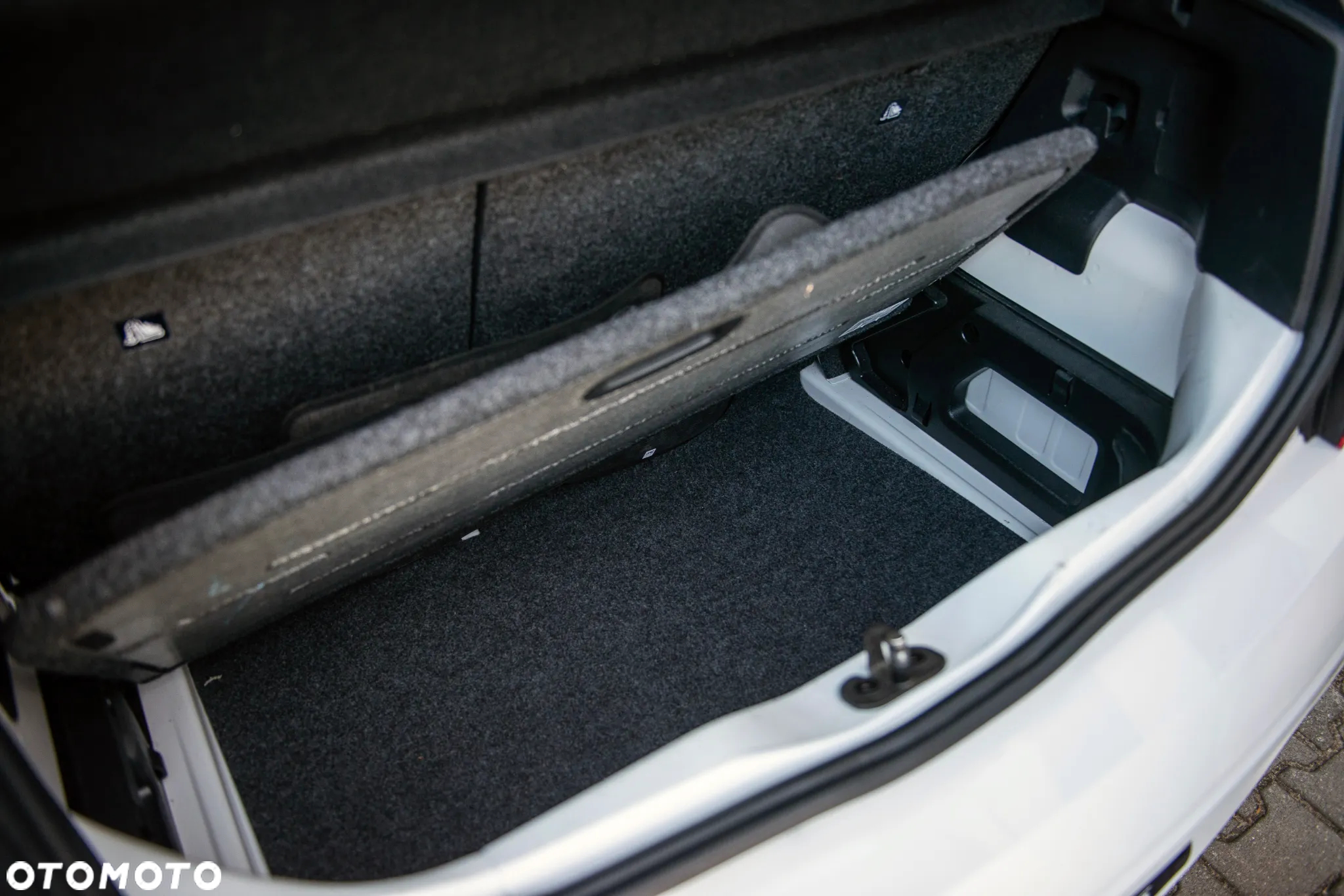 Volkswagen up! 1.0 United - 13