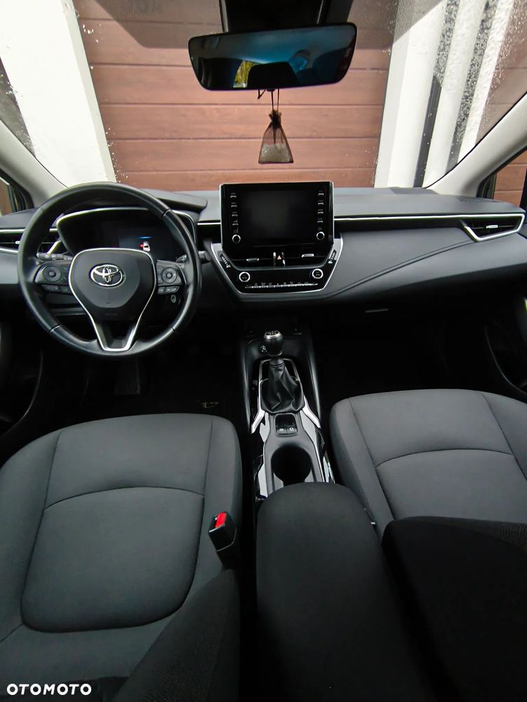 Toyota Corolla 1.5 Comfort - 11
