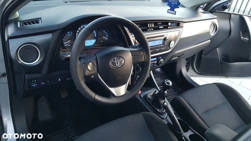 Toyota Auris 1.4 D-4D Comfort - 13