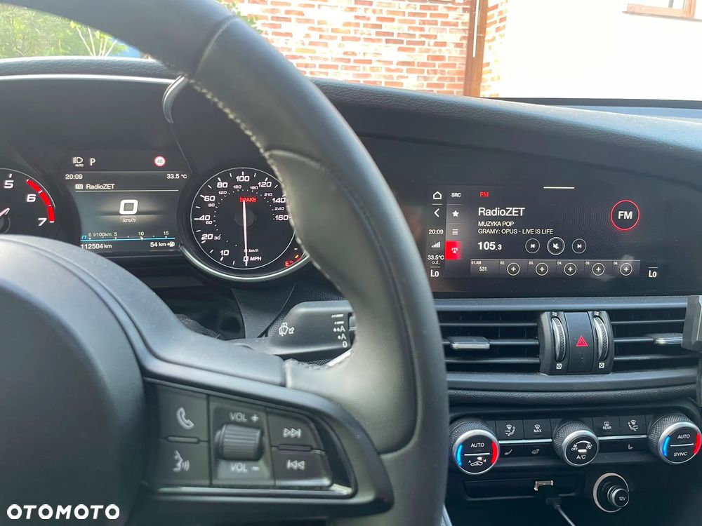 Alfa Romeo Giulia 2.0 Turbo 16V AT8-Q4 Ti - 3