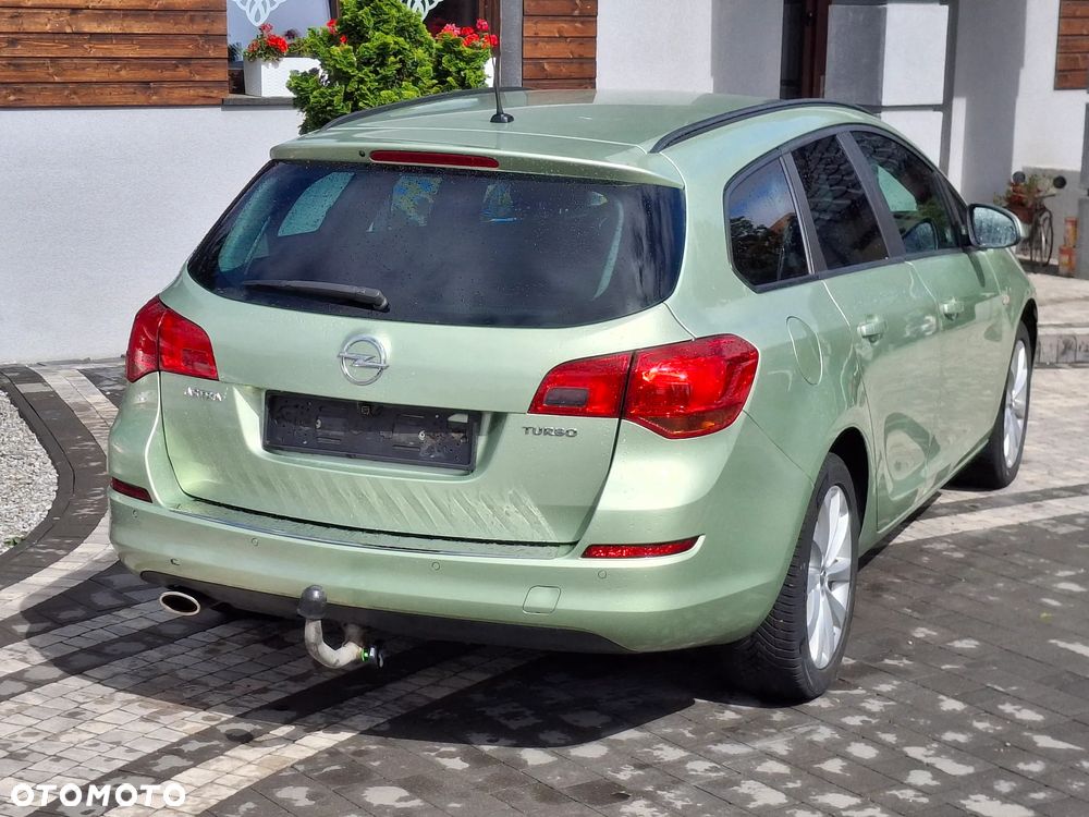 Opel Astra 1.4 Turbo Cosmo - 13