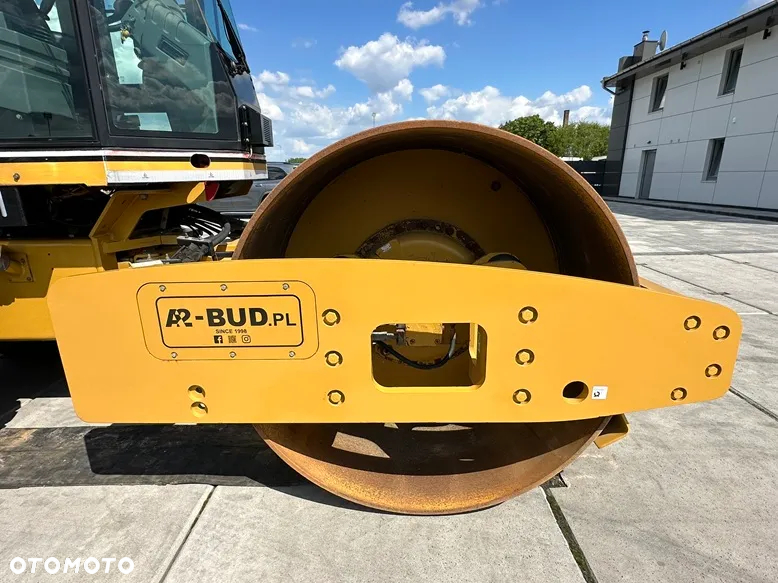 Caterpillar CS-563E - 16