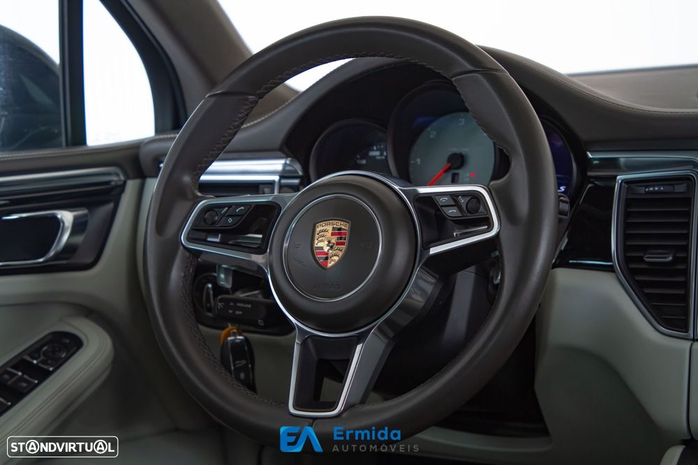 Porsche Macan S All Weather - 24