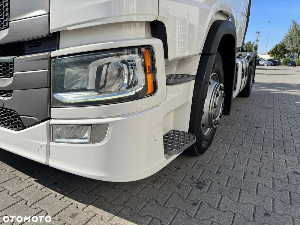 Scania R460 A4X2LB PRZÓD I TYŁ NA PODUSZKACH - 9