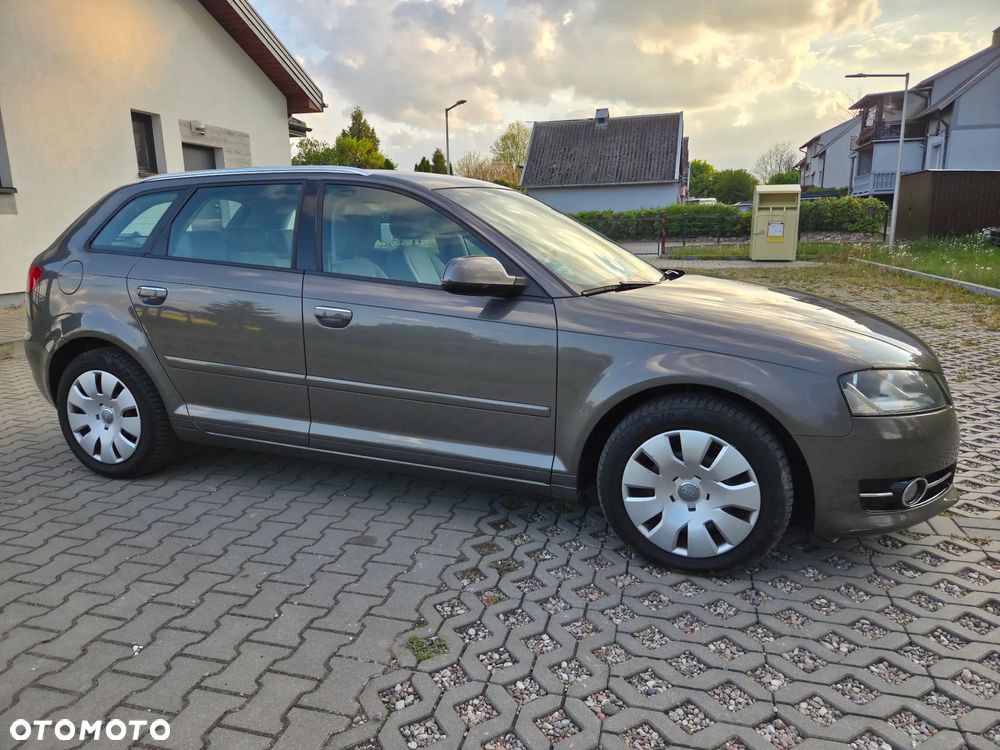 Audi A3 Sportback 2.0 TDI Attraction - 4