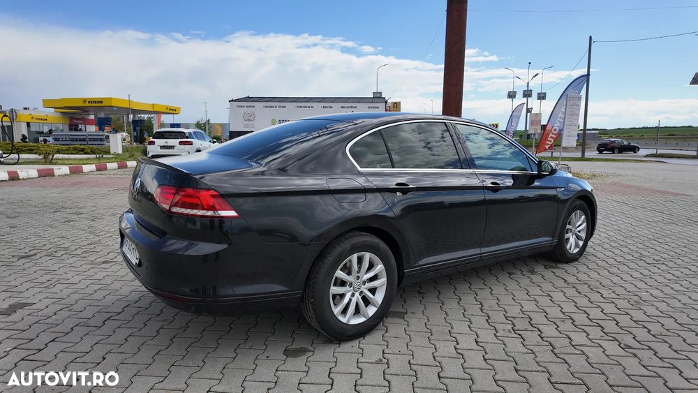 Volkswagen Passat 2.0 TDI Comfortline - 6