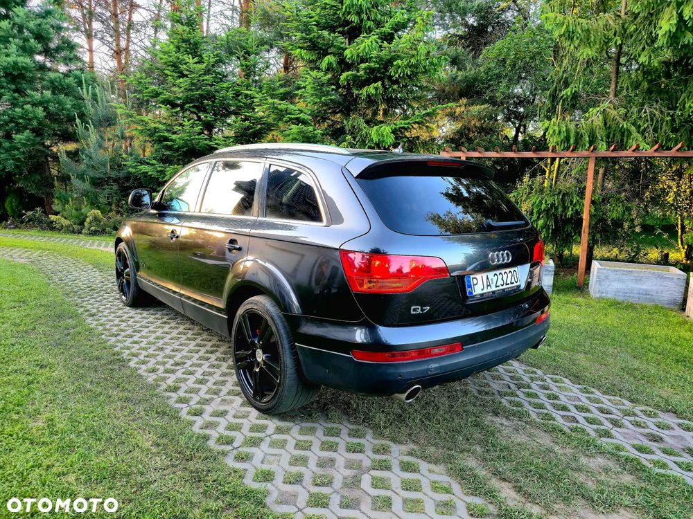Audi Q7 - 7