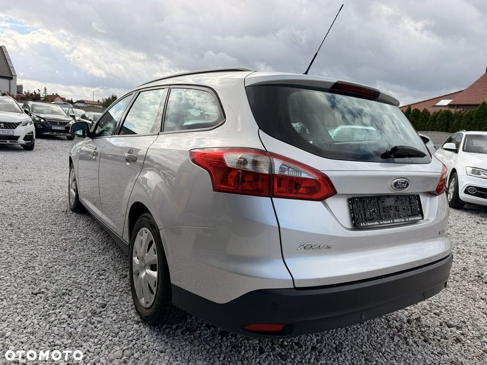 Ford Focus 1.6 TDCi DPF SYNC Edition - 3