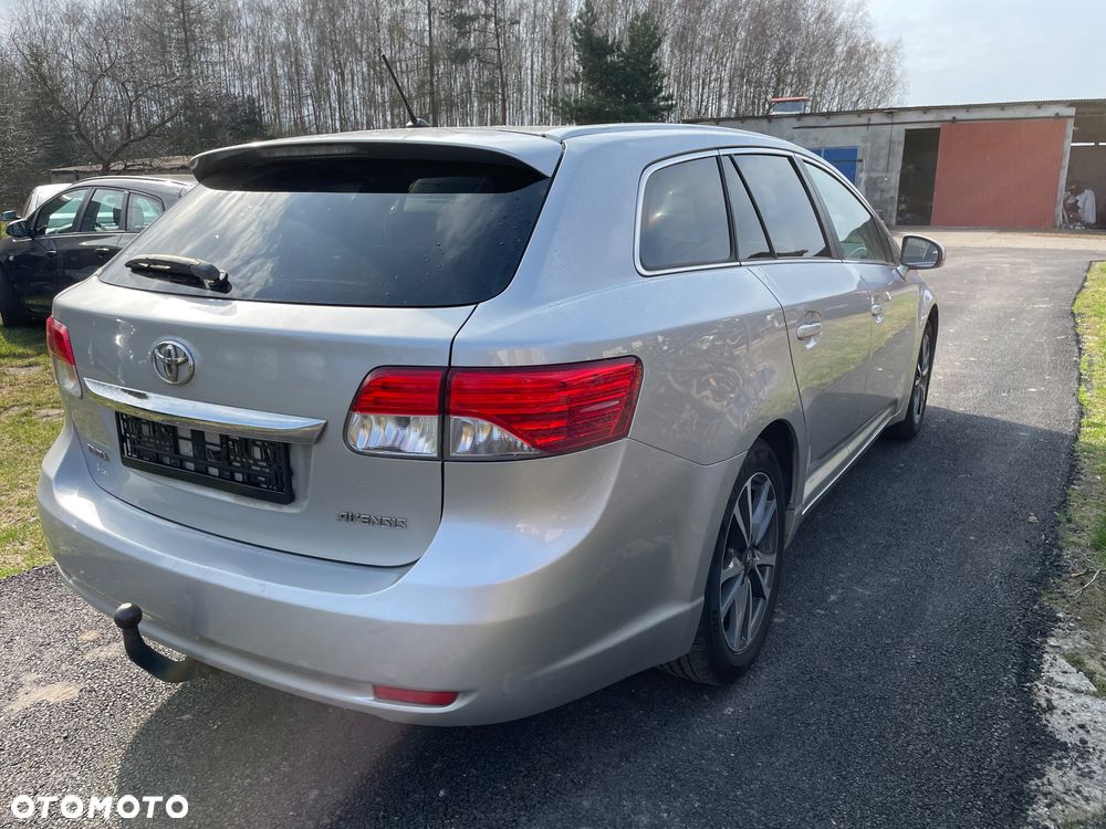Toyota Avensis 1.6 Edition (2014) - 20