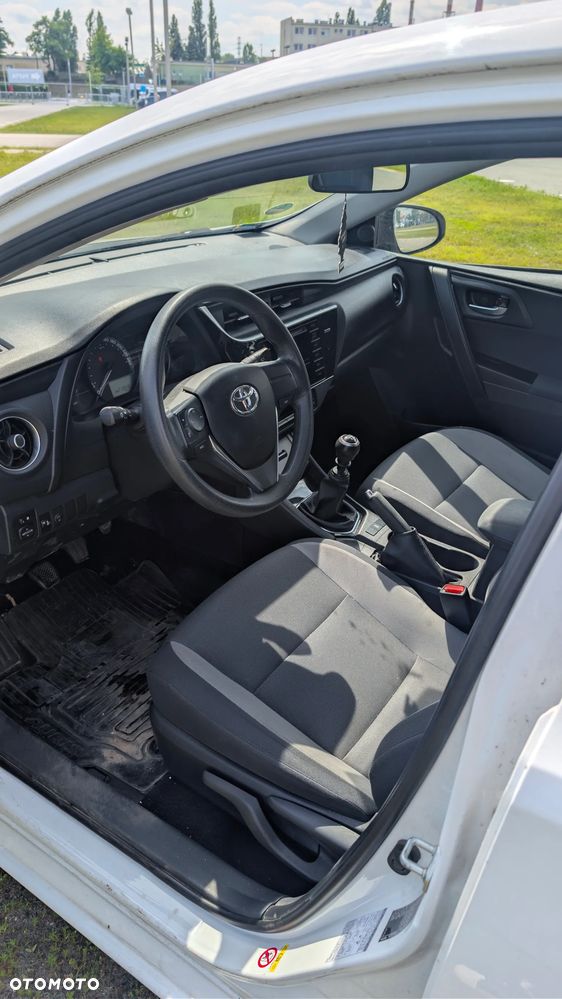Toyota Auris 1.4 D-4D Active - 7