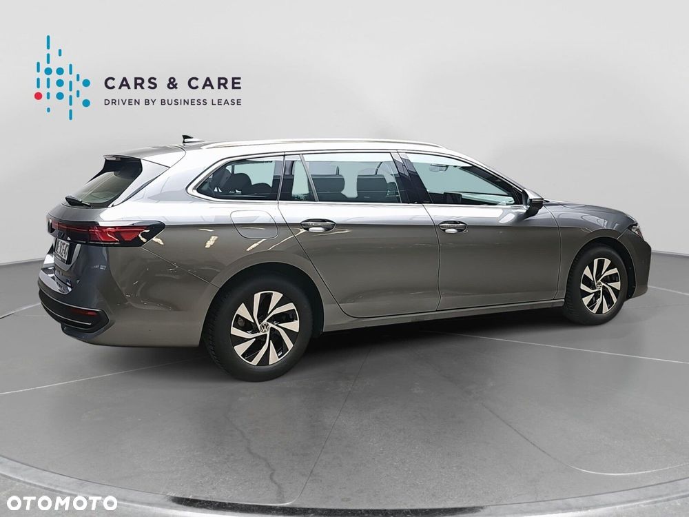 Volkswagen Passat - 24