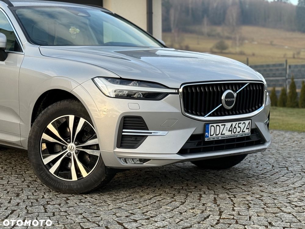 Volvo XC 60 B4 D Ultimate Dark - 2