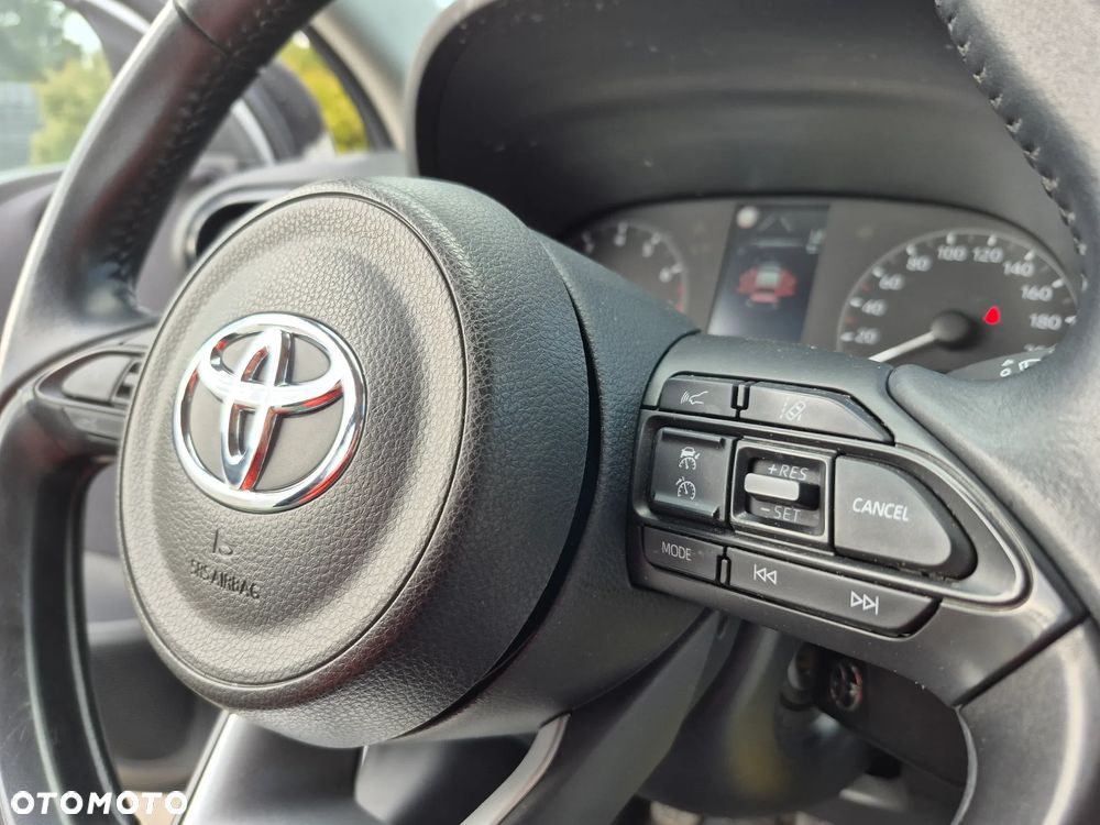 Toyota Yaris 1.0 Comfort - 25