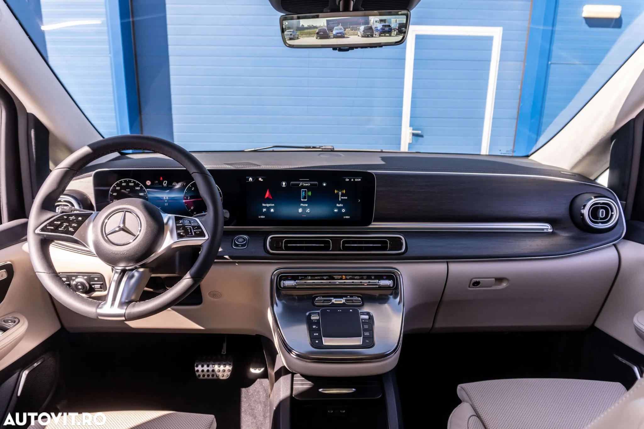 Mercedes-Benz V 300 d lang 9G-TRONIC Exclusive Edition - 23