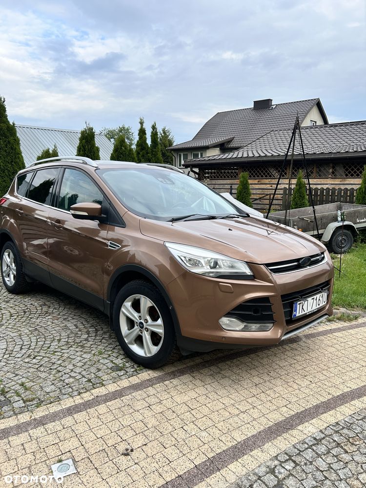 Ford Kuga - 1