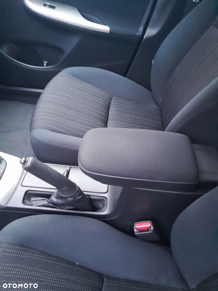 Toyota Corolla 1.4 D-4D Terra - 6