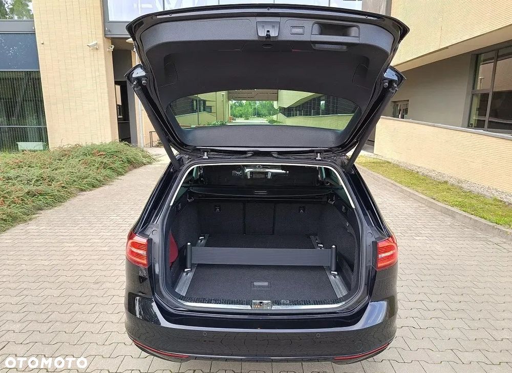 Volkswagen Passat - 6