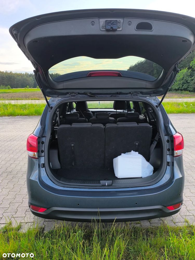 Kia Carens 1.7 CRDi L 7os - 9