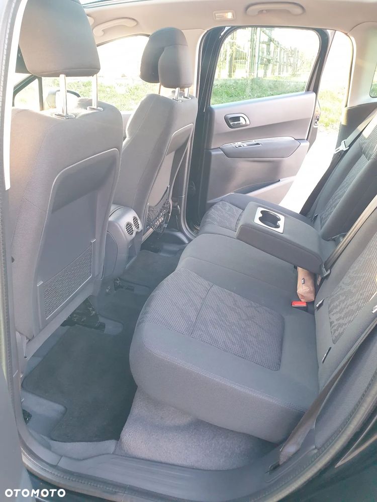 Peugeot 3008 1.6 HDi Active - 36