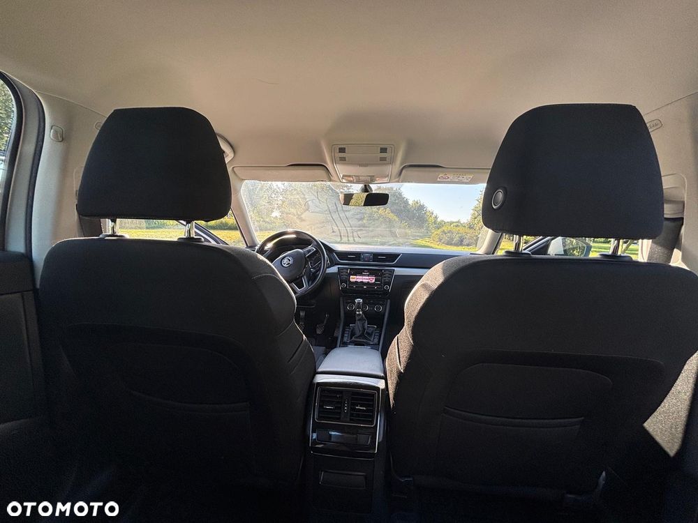 Skoda Superb 1.6 TDI Ambition - 22