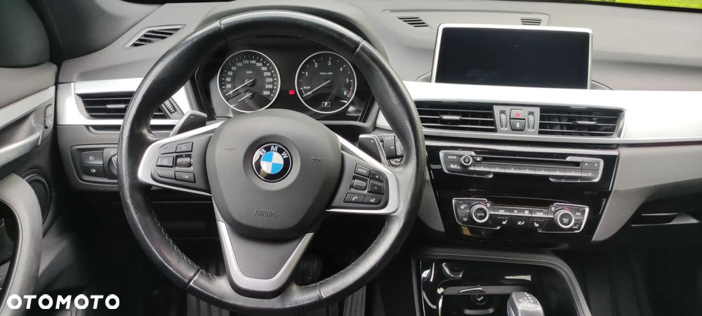 BMW X1 xDrive18d Sport Line - 7