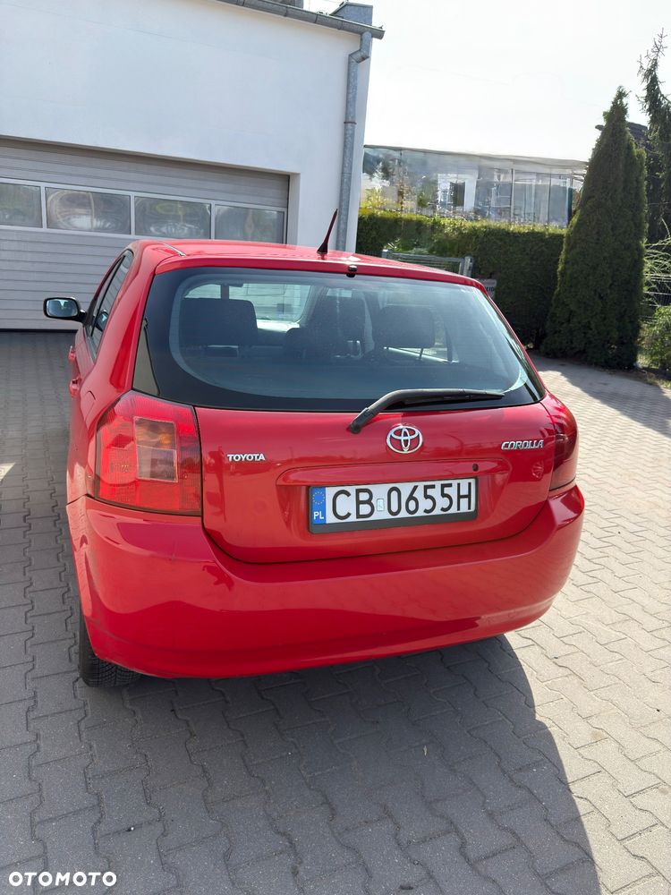 Toyota Corolla - 10