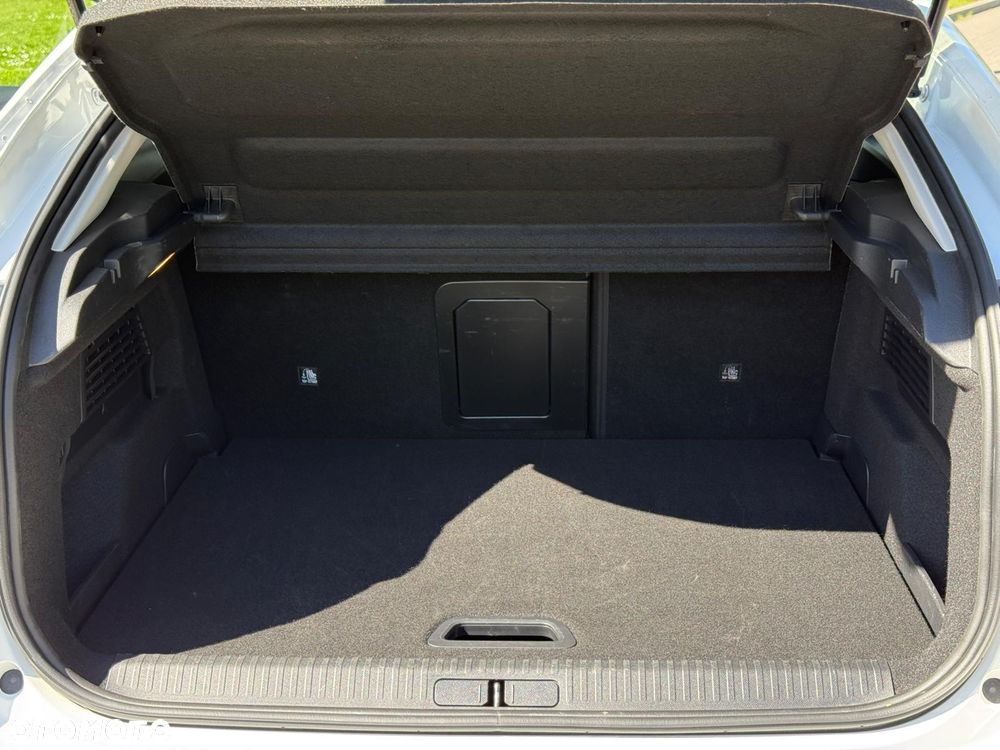 Citroën C4 BlueHDi 130 Stop&Start EAT8 MAX - 19