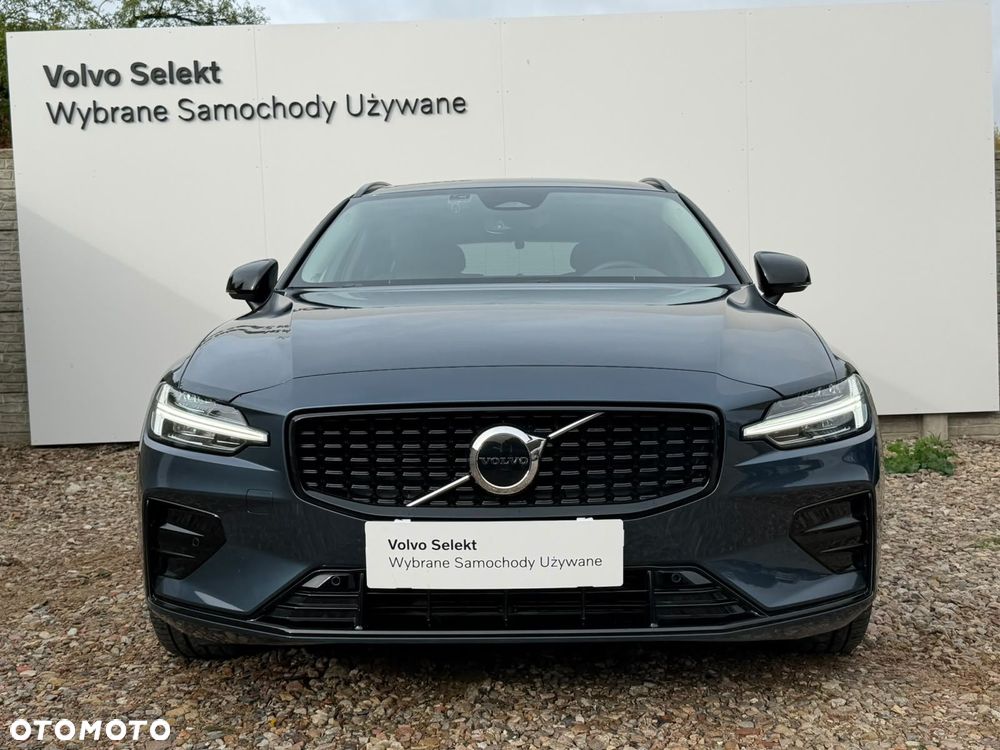 Volvo V60 2025 photo 2