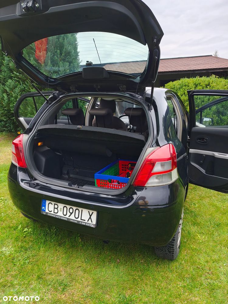 Toyota Yaris 1.33 Luna - 2
