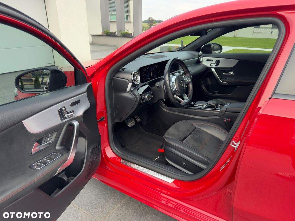 Mercedes-Benz Klasa A 250 AMG Line 7G-DCT - 6