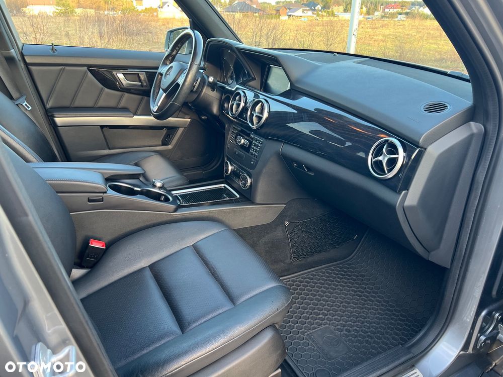 Mercedes-Benz GLK - 23